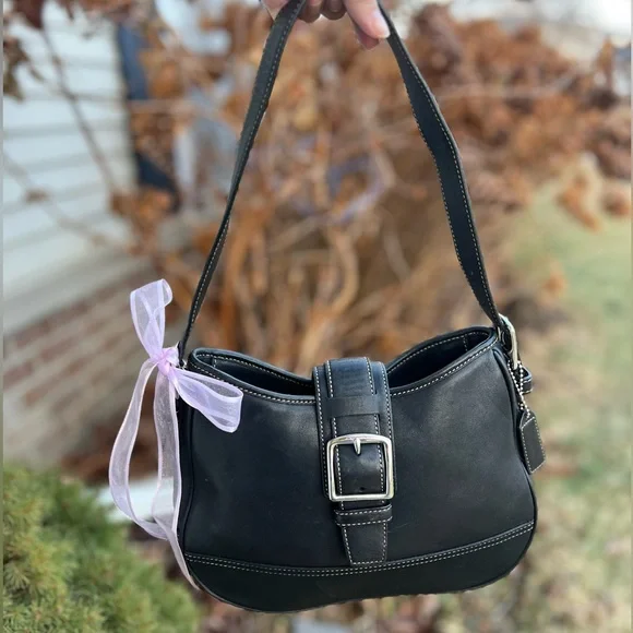 Coach Hampton Black Leather Shoulder Bag ๐ค Y2K - Picture 1 of 16